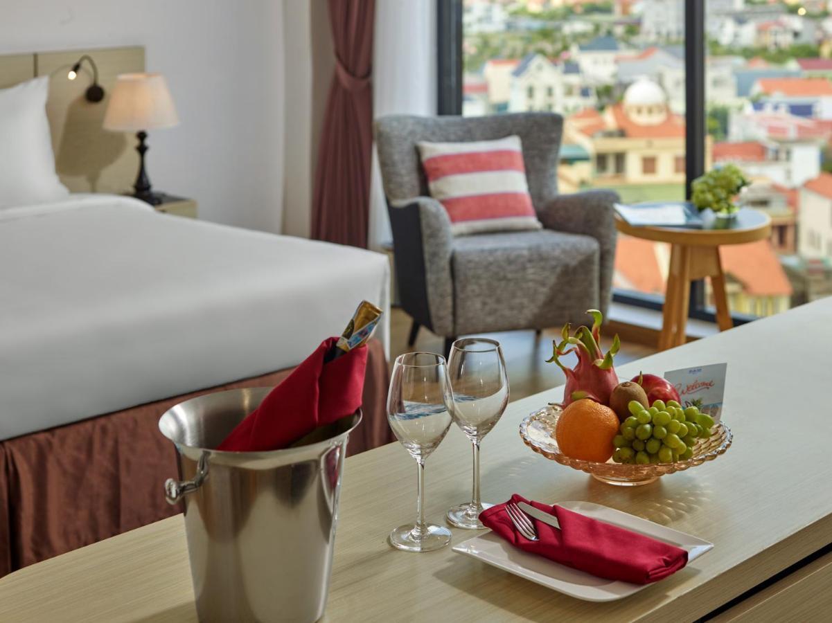 Hotel Khach San Sam Quang Binh Dong Hoi Exteriér fotografie