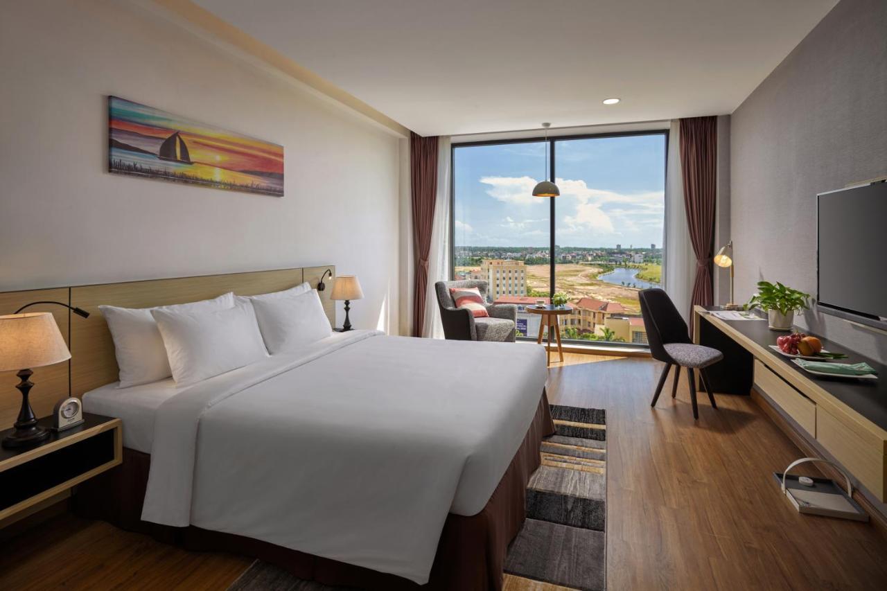 Hotel Khach San Sam Quang Binh Dong Hoi Exteriér fotografie
